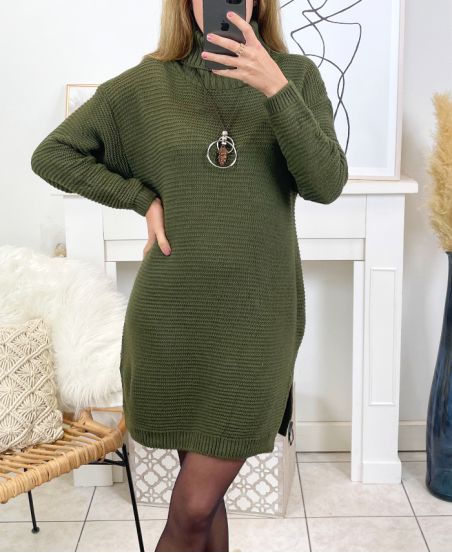 PULL ROBE COL ROULE AVEC COLLIER 8083 VERT MILITAIRE