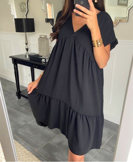 SUKIENKA OVERSIZE Z DEKOLTEM W SEREK PE1191 CZARNA