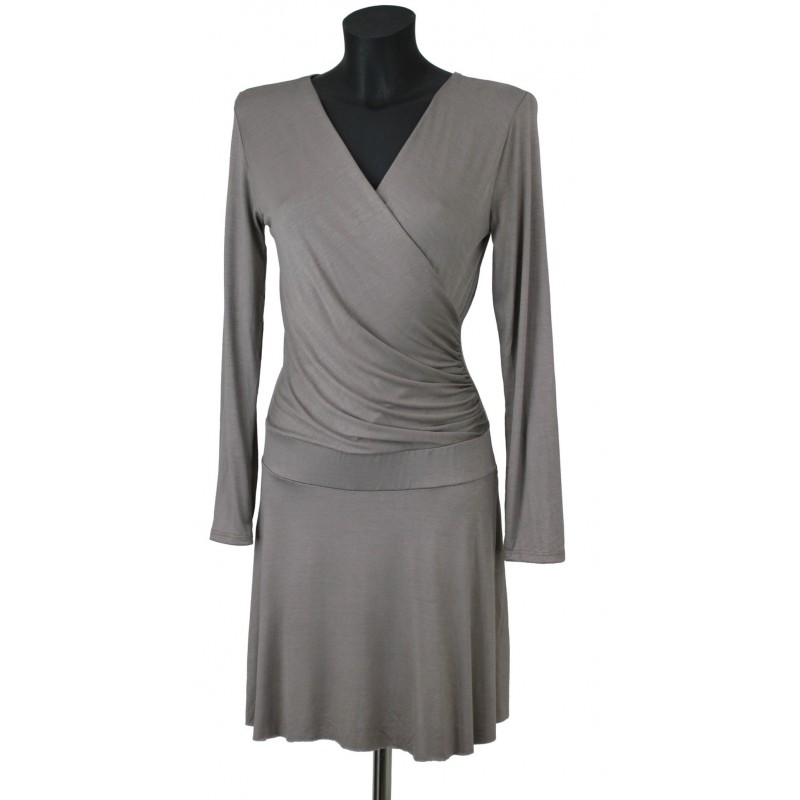 Recherche grossiste destockage vetement femme pret