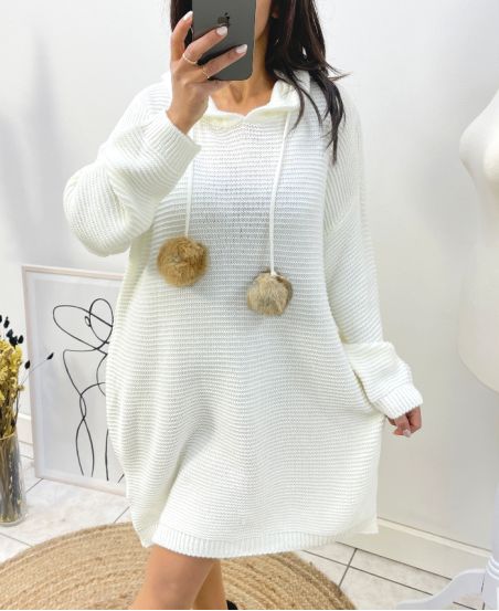 "CURVY" PULL ROBE OVERSIZE A CAPUCHE POMPONS FANTAISIE AH736 BLANC