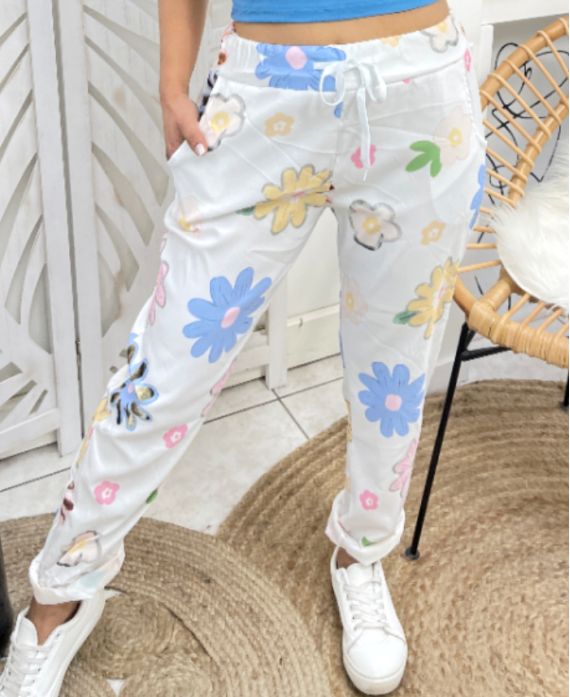 JOGGERHOSE MIT BLUMENKNITTEREFFEKT PE383 WEISS