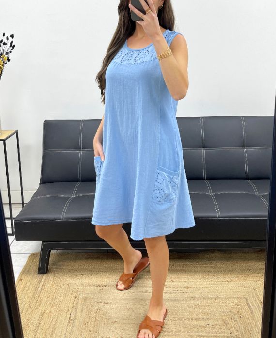 DICKES BAUMWOLLKLEID MIT GESTICKTER RIPPSTICKEREI PE1028 HIMMELBLAU