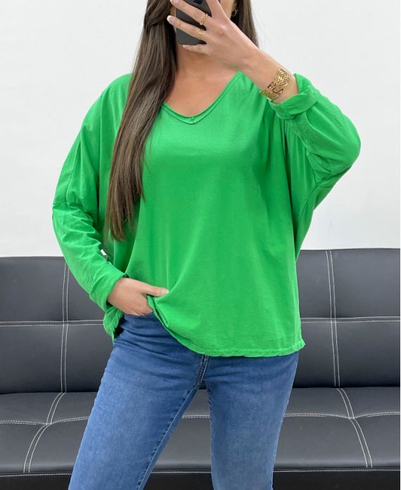 T-SHIRT OVERSIZE IN COTONE CON SCOLLO A V PE0782 VERDE