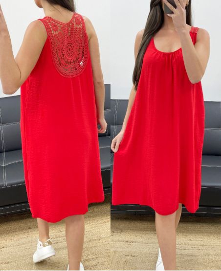 SUKIENKA OVERSIZE Z HAFTEM NA PLECACH PE815 CZERWONA