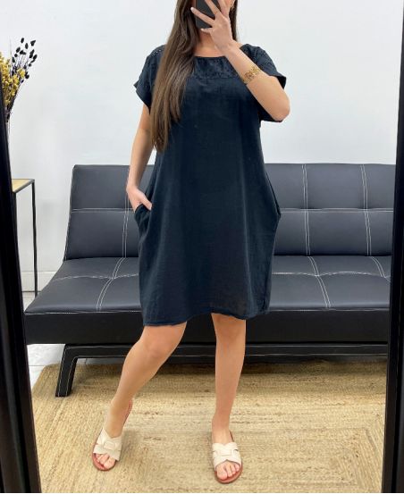 2-POCKET-KLEID AUS BAUMWOLLE MIT STICKEREI PE1044 SCHWARZ