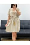 KLEID MIT AUSGEFALLENEM AUSSCHNITT + KRAWATTE PE2128 BEIGE