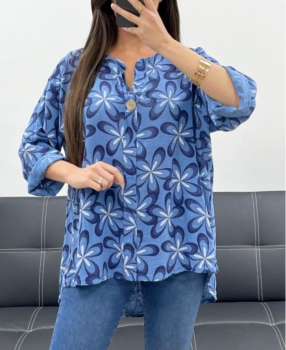 LUŹNA BLUZKA Z GAZY BAWEŁNIANEJ Z NADRUKIEM PE0416 NIEBIESKIE JEANSY