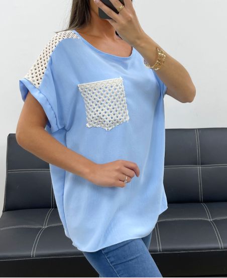 LACE POCKET TOP PE2433 SKY BLUE