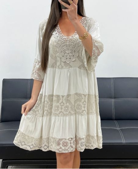 ABITO "BOHEMIAN COLLECTION" IN PIZZO CON SCOLLO A V PE2382 BEIGE