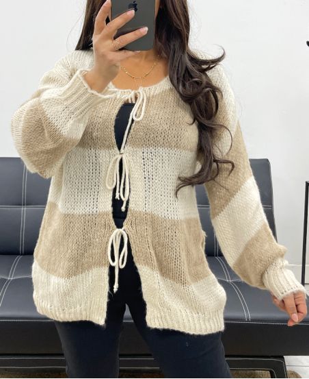 MIĘKKI SWETER KARDIGAN W PASKI AH255061 BEŻOWY