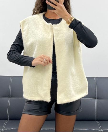 JACKE AUS WEICHEM FLOR AUS WOLLE 2 TASCHEN AH555019 ECRU