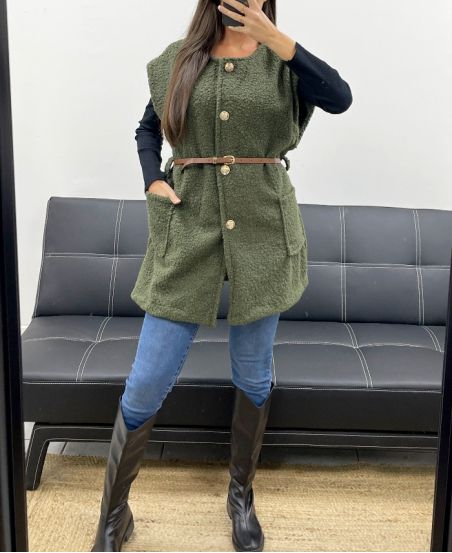 KURTKA BEZ RĘKAWÓW Z KRĘCONĄ WEŁNĄ + PASEK AH255226 KHAKI