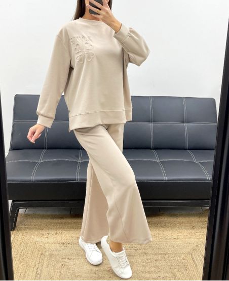 CONJUNTO DE SUDADERA OVERSIZE LOVE + PANTALÓN DE 2 BOLSILLOS AH255260 BEIGE