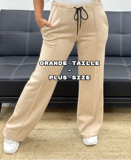 GROTE MATEN 2-POCKET BROEK MET GERIBBELDE PLOOIEN AH36315 BEIGE