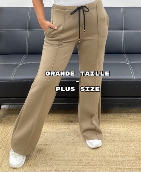GRANDE TAILLE PANTALON 2 POCHES AVEC PLIS NERVURéS AH36315 TAUPE