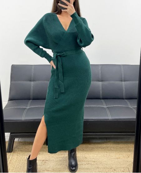 LANGES RIPPSTRICKKLEID MIT SCHLITZEN + GÜRTEL AH250645 GRÜN