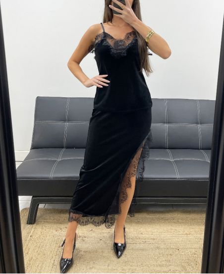 GONNA LUNGA IN PIZZO VELLUTO CON SPACCO NERO AH250675