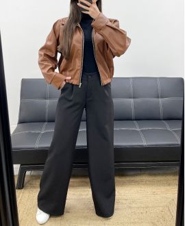 JACKE AUS KUNSTLEDER MIT SCHOKOLADENFARBENEM AH250695 REISSVERSCHLUSS