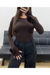 CHIQUE TOP MET MOUWEN AH250627 CHOCOLADE