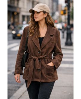 CHAQUETA DE ANTE DE 2 BOLSILLOS + CINTURÓN AH250631 CHOCOLATE