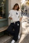 SUDADERA + CONJUNTO DE PANTALONES "LA" PE260646 NEGRO