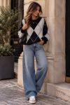 SWETER Z DIAMENTAMI Z DZIANINY PE2115