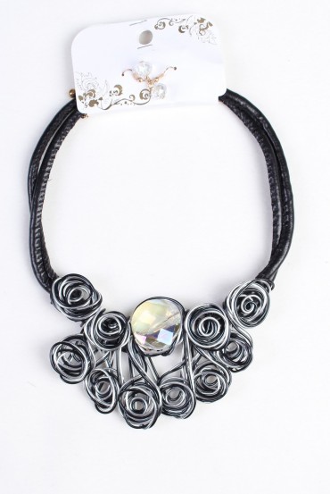 COLLIER + BOUCLES D'OREILLES 160030AR