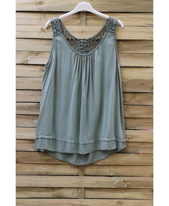 TOP DE ENCAJE CON ESPALDA 0712 VERDE MILITAR