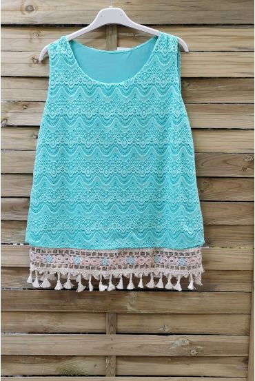 LACE TOP HAS POM-POMS 0978 PASTEL GREEN