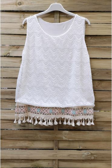 LACE TOP HAS POM-POMS 0978 WHITE