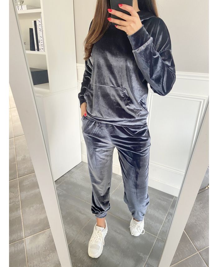 velvet jogging sets for ladies