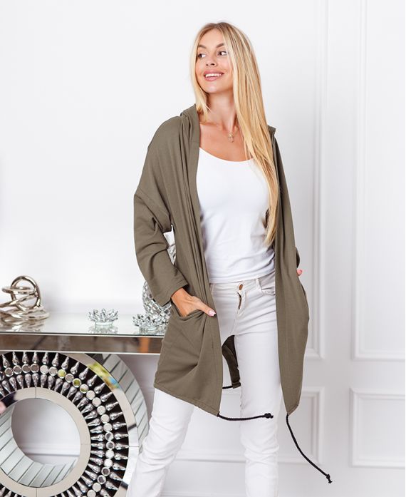 CHALECO LARGO CON CAPUCHA SÍ OK 20242 VERDE MILITAR -  www.grossiste-pret-a-porter.com