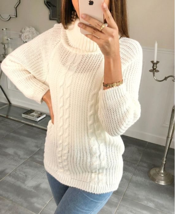 A10 PULLOVER CON COLLO A RULLO BIANCO