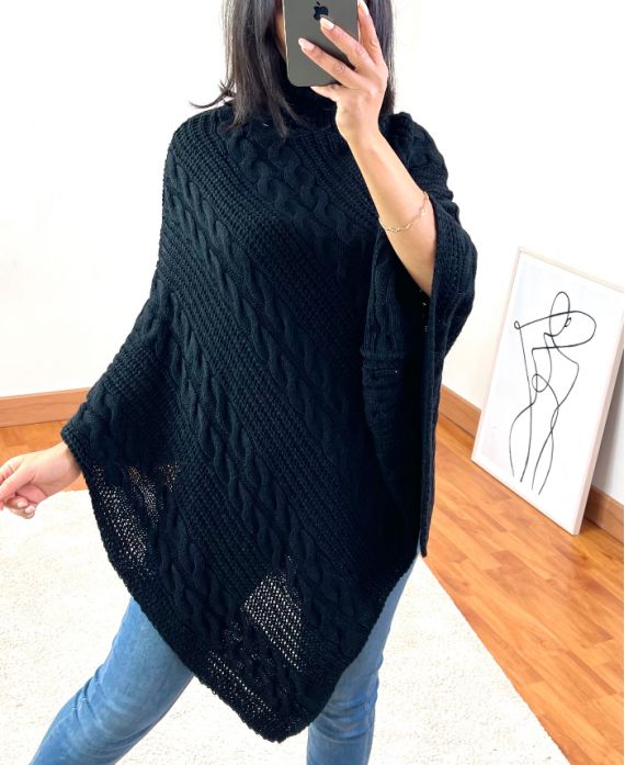 CAPO PONCHO RITORTO MAGLIA A101 NERO